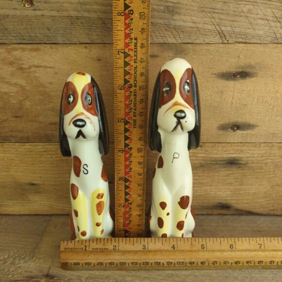 Vtg Anthropomorphic Kitschy Tall Hound Dog Salt & Pepper Shakers by Commodore - Picture 10 of 10